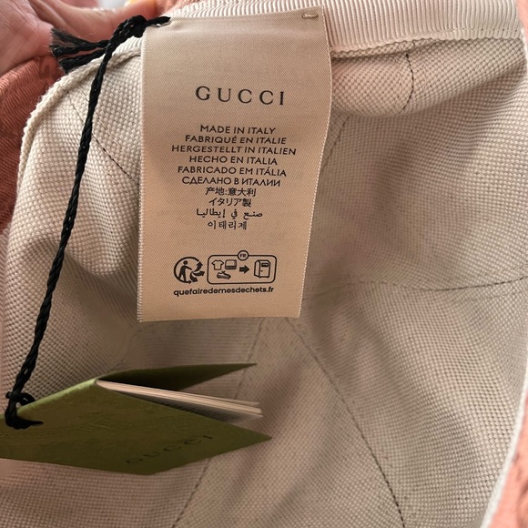 Gucci GG Canvas Bucket Hat - Picture 6 of 6